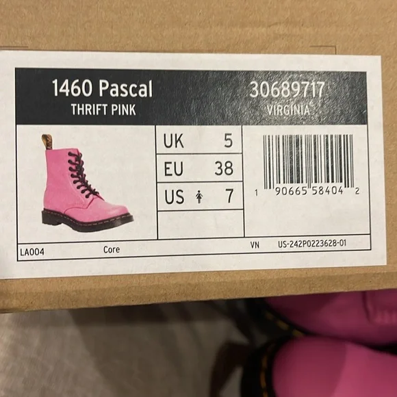 ❗️NWT  women’s DOC MARTEN boots ❗️ - Picture 9 of 9